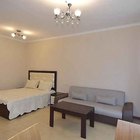 Studioapart In Downtown Єреван Екстер'єр фото